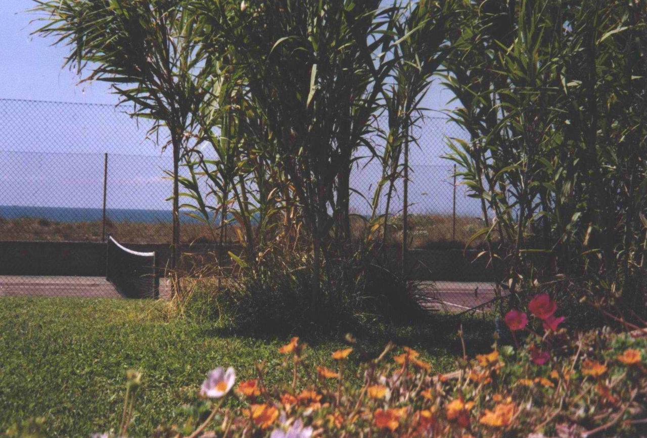 Hotel Della Baia Baia Domizia Exterior foto